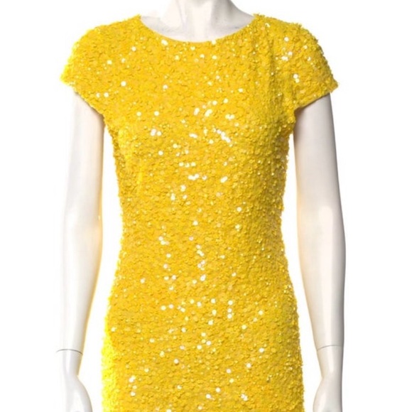 Alice + Olivia Dresses & Skirts - Alice + Olivia yellow sequin dress